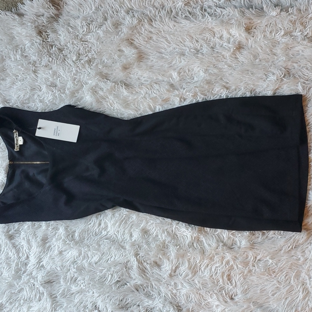 Very J Simple black and blue dress